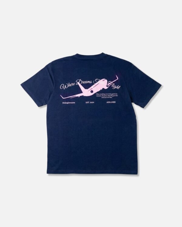 Camiseta Take Flight Regular Fit de Rising Dreams en color azul marino