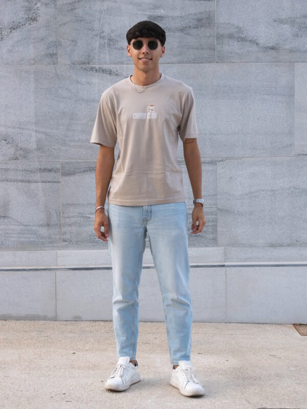 Camiseta Coffee First Oversize